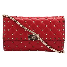 Cartera Rockstud Spike de piel roja con cadena Valentino Roja