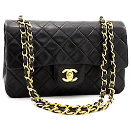 Chanel-Chanel 2.55 aleta forrada 9"Bolsa de ombro com corrente em pele de cordeiro preta dourada-Preto