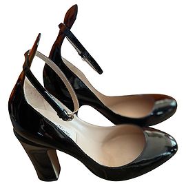 Valentino Garavani Black Leather Heels Size 36 Black