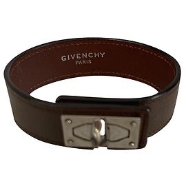 Bracciale rigido Givenchy Shark in pelle marrone scuro Marrone scuro