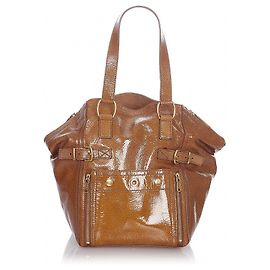 Yves Saint Laurent Sac cabas en cuir verni marron YSL Downtown Marron