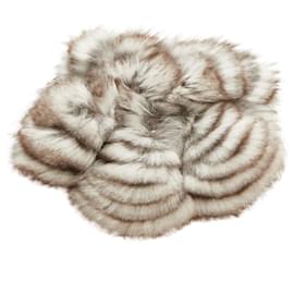 Fendi-Fendi Gray Fur Brooch-Grey