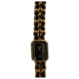 Chanel Reloj de pulsera para mujer Gold hardware