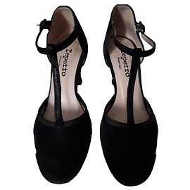 REPETTO Salome BAYA Schwarz