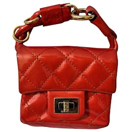 Chanel-Pochette-Rosso