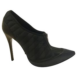 Burberry Biker Huntly Ankle boots - quilted Black Grey