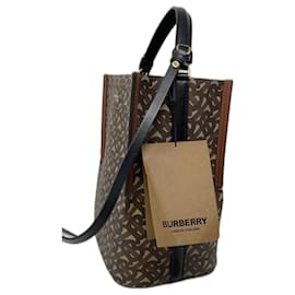 Burberry-Kleine Peggy Bucket Bag aus E-Canvas mit Monogramm Preis € 1.150,00-Mehrfarben