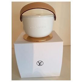 VELA LOUIS VUITTON Blanco roto