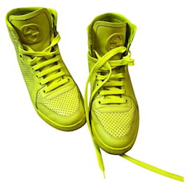 Baskets Gucci Vert Citron Vert Cuir Perforé Vert