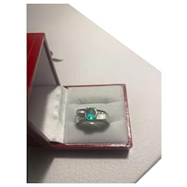 Autre Marque-Gold ring with emerald-Silvery