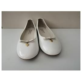 Dolce & Gabbana-Ballet flats-White