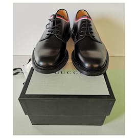 Gucci-Gucci Derby shoes-Black