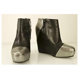 Pierre Balmain-Pierre Balmain Botines con plataforma de cuña plateada y cuero negro Botines Zapatos 40-Negro,Hardware de plata