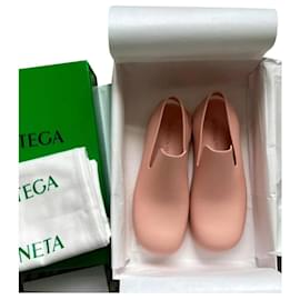 Bottega Veneta-BOTTEGA VENETA Rubber Sandals Slingbacks-Peach