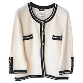 Chanel-NEW Runway Cardigan-Cream