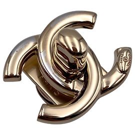 CHANEL CC Drehschloss hellgold Golden