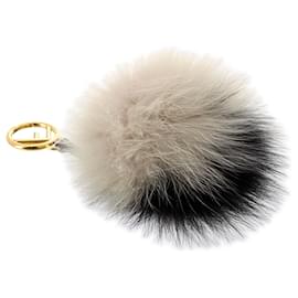 Fendi-Fendi Black Fur Pom-Pom Bag Charm-Black,White
