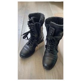 botas forradas chanel Negro
