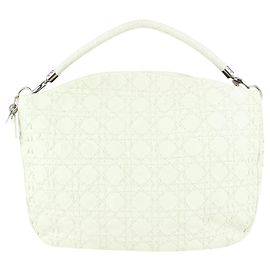 Dior Weißes Leder Cannage Peitschenstich gesteppter Hobo Andere