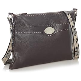Fendi-Sac bandoulière en cuir marron Selleria Fendi-Marron,Marron foncé
