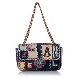 Bolso con solapa de tweed y patchwork Turnlock Multi CC de Chanel Multicolor