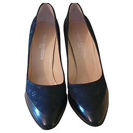 Louis Vuitton Deerskin Pumps Black Black