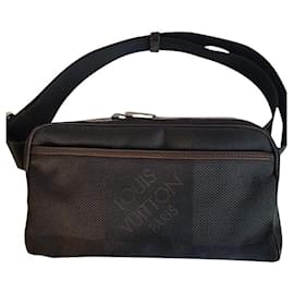 Louis Vuitton-Acrobat-Black