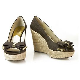 Michael Kors Meg Brown Monogram Canvas Bow Zeppa Platform Peep Toe Scarpe 7.5 M Marrone