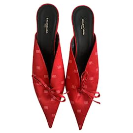 Balenciaga Mules White Red