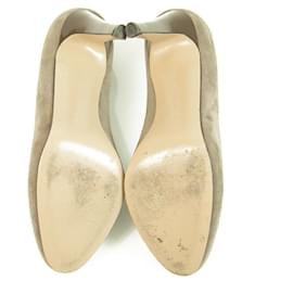 Gianvito Rossi-Gianvito Rossi Taupe Suede Round Toe Pumps Slim Talons Hauts Taille de chaussures 37-Taupe