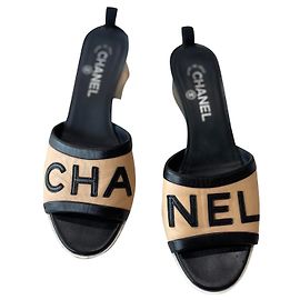 Mule Chanel in pelle beige Beige