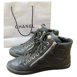 Chanel-Superb high-top Chanel sneakers-Black,Silver hardware