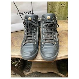 Chanel-Superb high-top Chanel sneakers-Black,Silver hardware