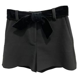 Maje Schwarze Shorts mit Samtschleife vorne Schwarz