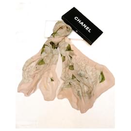 Chanel-Camelie quadrate grandi in seta-Rosa