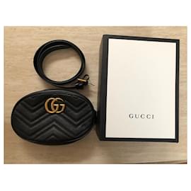 Gucci-Bolsa de cinto GG Marmont Matelassé-Preto