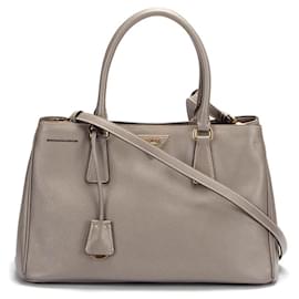 Prada Saffiano Cinza