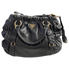 Prada Handtaschen Schwarz