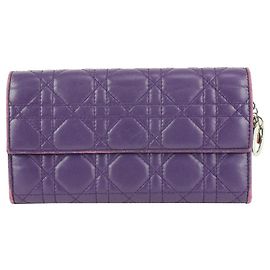 Dior Cartera larga plegable morada acolchada de Cannage Otro