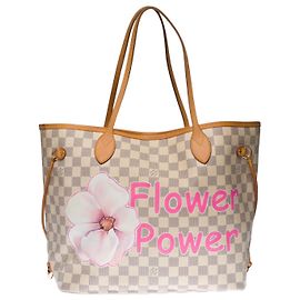 Splendide Sac cabas Louis Vuitton Neverfull MM en toile damier azur customisé "Flower Power" Beige