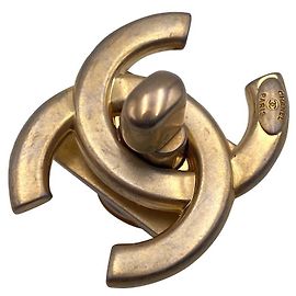 Fecho em ouro CHANEL CC turnlock  4x3 cm Dourado