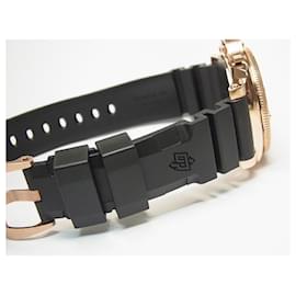 Panerai-PANERAI Submersible Goldtech 42 MM PAM01164 Genuine goods Mens-Black