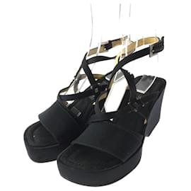 Fendi-[Used]  FENDI ◆ Sandals / 35 / BLK / Platform sandals / Leather sticky / High brand / Black / Leather-Black