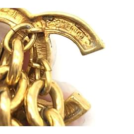 Chanel-Collier à breloques martelées à triple chaîne en or CC Chanel-Doré