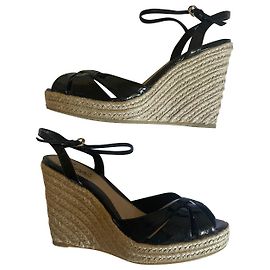 Gucci Mulas de cuña Negro