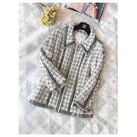 Chanel-Jaqueta de tweed com guarnição de renda-Cru