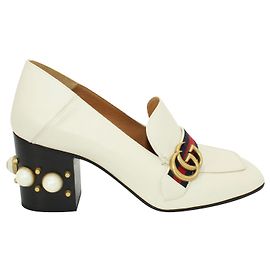 Gucci Off-White GG Marmont Loafer mit Kunstperlen Weiß Roh