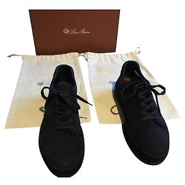 Loro Piana Baskets modèle Nuage en Suède. Bleu Marine