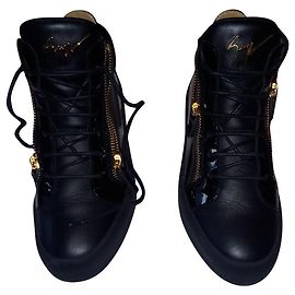 Sneaker Giuseppe Zanotti in pelle nera Nero
