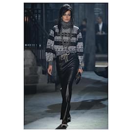 Chanel-NEU Paris/ ROM Pullover-Beige